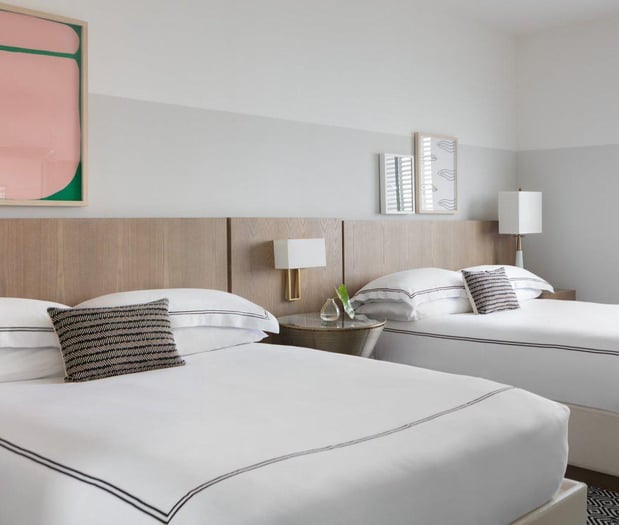 Images Kimpton Surfcomber Hotel by IHG