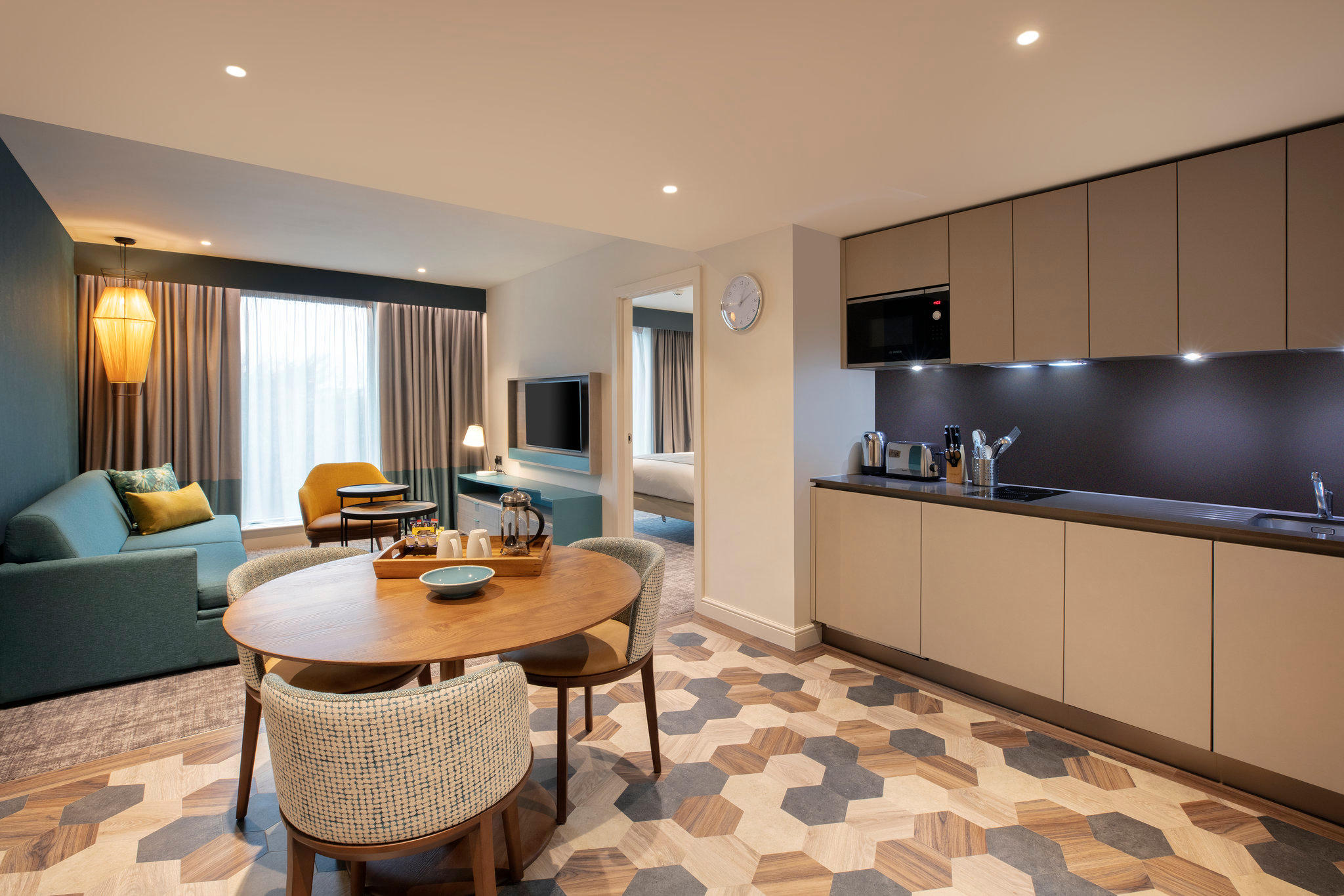 Images Staybridge Suites London - Heathrow Bath Road, an IHG Hotel