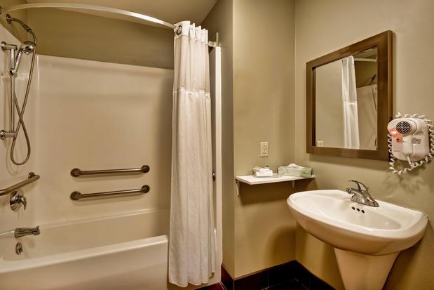 Images Staybridge Suites Madison-East by IHG