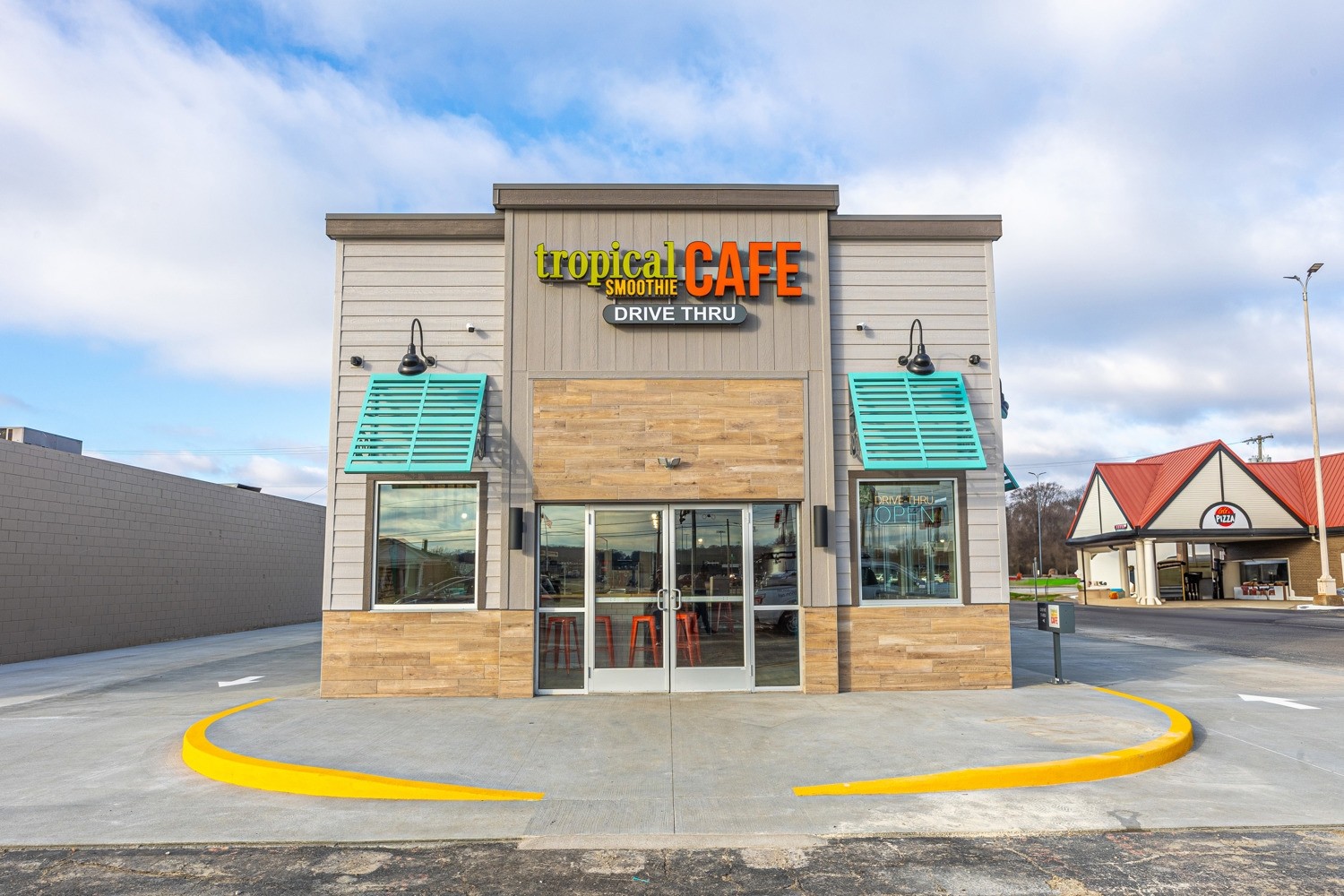 Tropical Smoothie Cafe Image