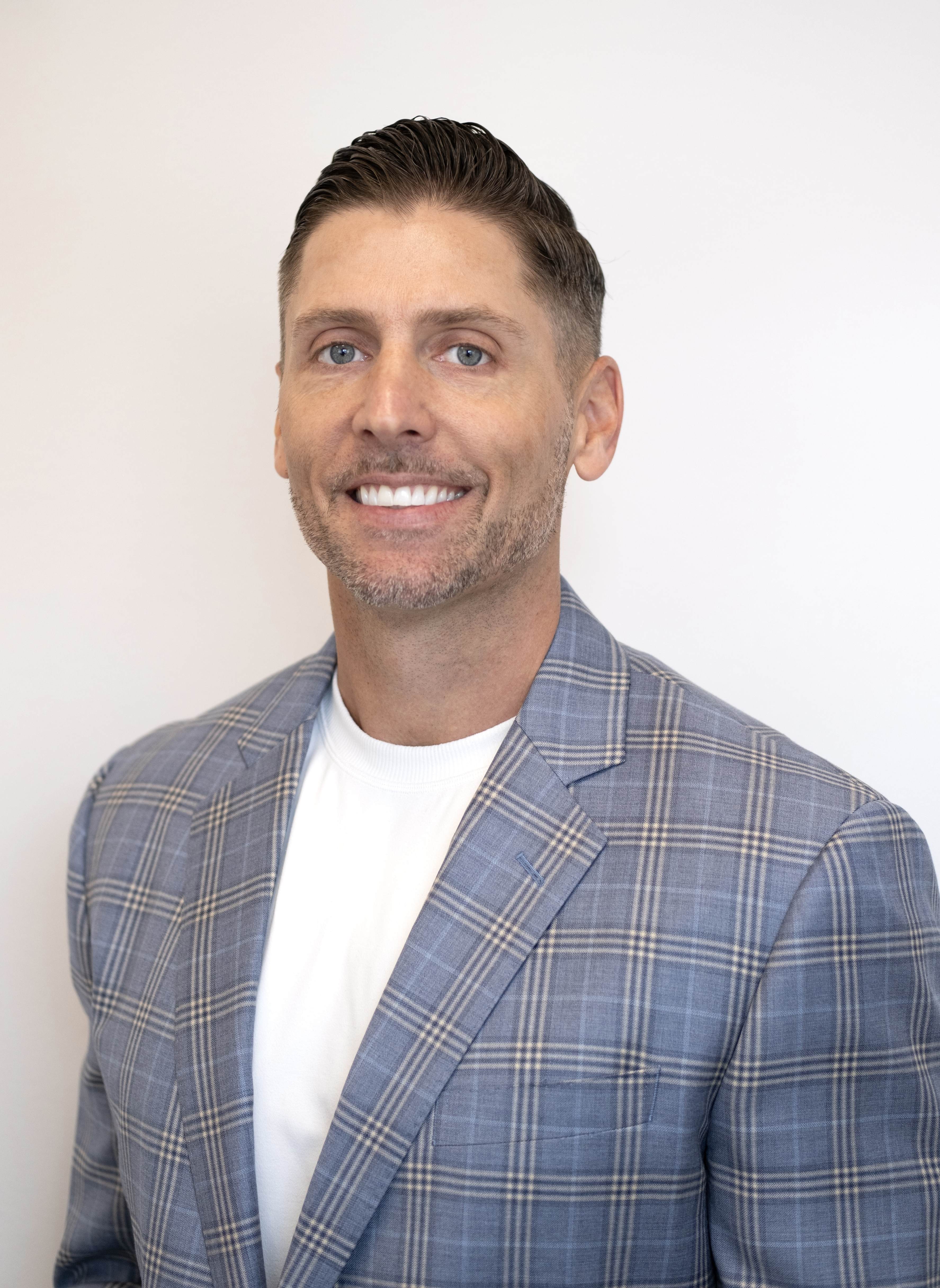 As your local agent, I am committed to this community. My goal is to assist you and your family with the right coverage options. Let's connect today to discuss how I can support your needs!
