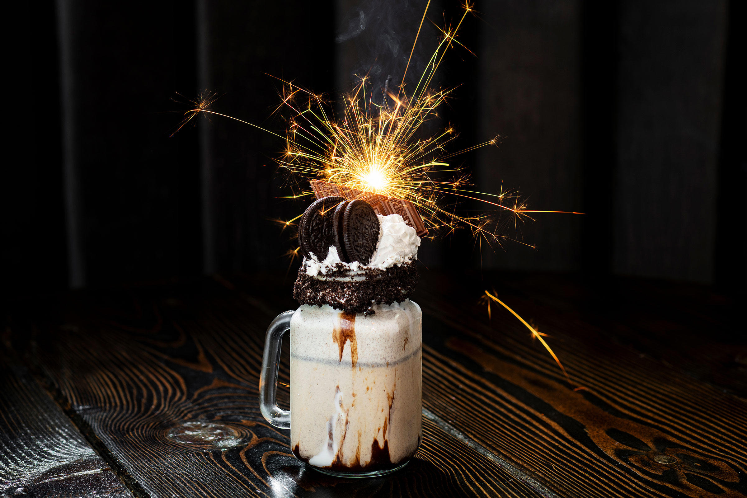 Unique drink photography is just another day in the office for Rob Ballard. Whether your business needs to showcase a typical beverage or a special oreo milkshake with a sparkling surprise, Rob Ballard Photography has you covered!