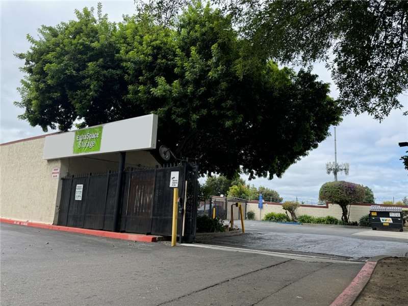 Alternate Beauty Image - Extra Space Storage at 26869 Mission Blvd, Hayward, CA 94544