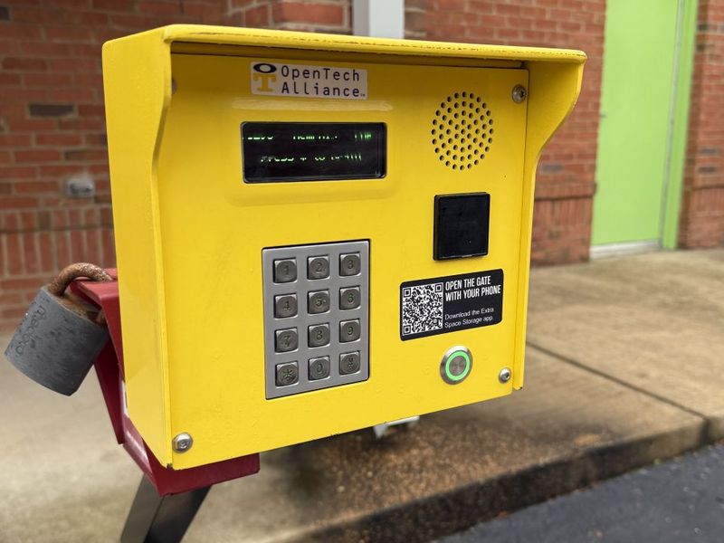 Images Extra Space Storage