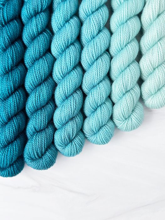 Get your gradient fix - Fiberstory Gradient Sets are back in stock!