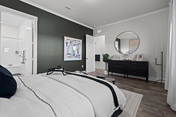 Images Luxe of Denton