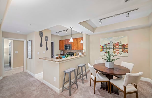 Images MAA Peachtree Hills