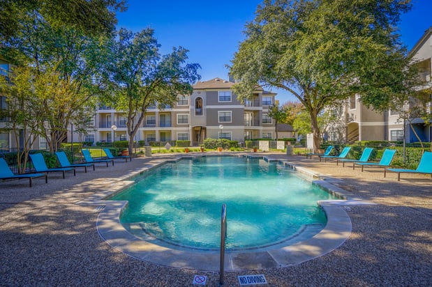 Images Saxony at Chase Oaks Apartments