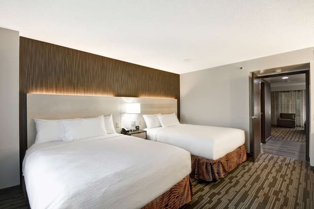 Images Embassy Suites by Hilton Charlotte