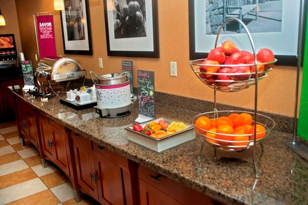 Images Hampton Inn Evanston