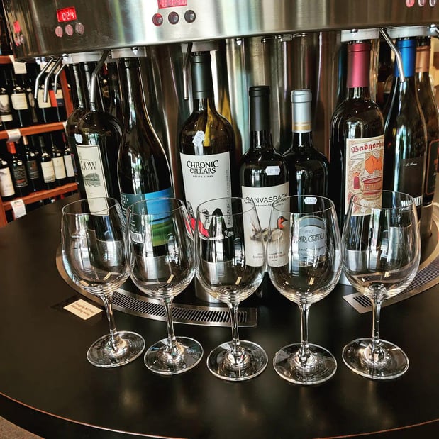 Images NIKO'S WINE CORNER