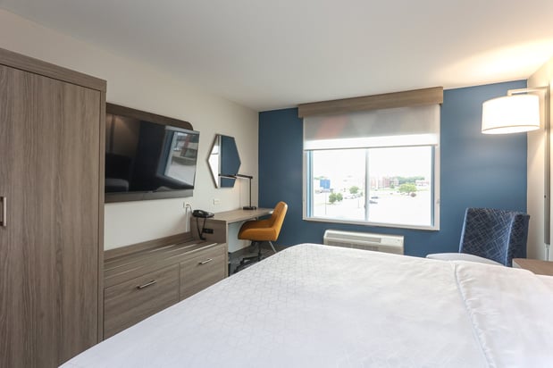 Images Holiday Inn Express & Suites Tulsa South Bixby by IHG