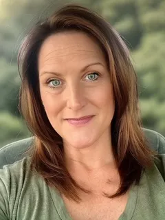 Shelly Wiggins - Fenton, MI - Mental Health Counseling, Clinical Social Worker, Psychologist