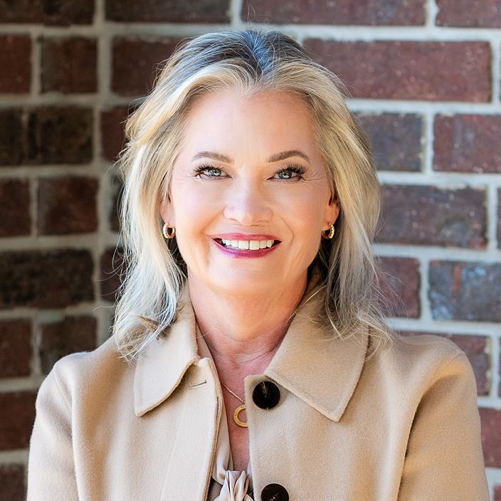 Christine Morin headshot.