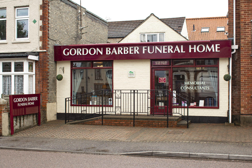 Images Gordon Barber Funeral Directors