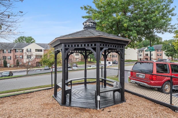 Images Silver Spring Station Apartment Homes