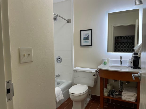 Images Holiday Inn Bangor by IHG