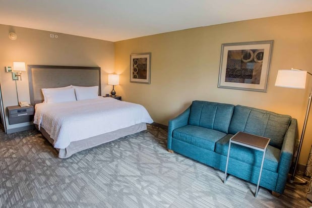 Images Hampton Inn & Suites Tilton