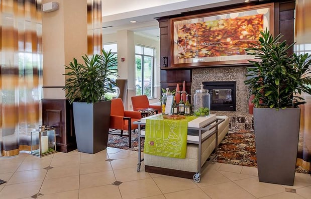 Images Hilton Garden Inn St. Louis Airport