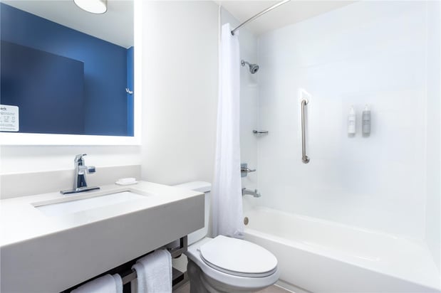 Images Spark by Hilton Clarion