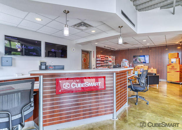 Images CubeSmart Self Storage