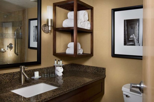 Images Embassy Suites by Hilton Kansas City International Airport
