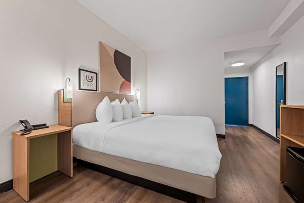 Images Spark by Hilton Tuscaloosa University