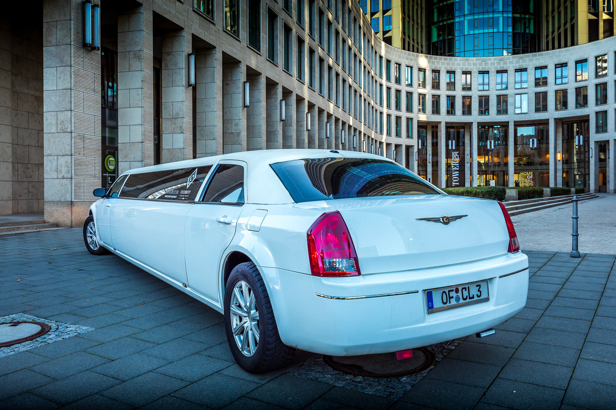 Celebrity Limousine Service 24 in Langen (Hessen)