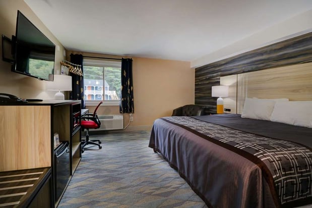 Images Yankee Clipper Inn, SureStay Collection by Best Western