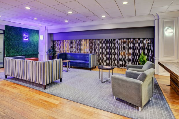 Images Holiday Inn Express Nashville Downtown - Broadway by IHG
