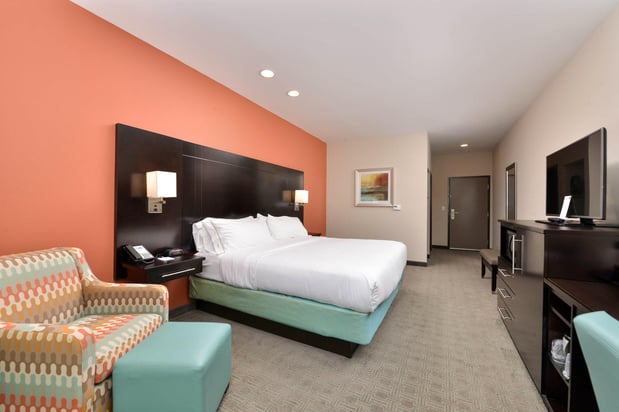 Images Holiday Inn Express & Suites Austin South by IHG
