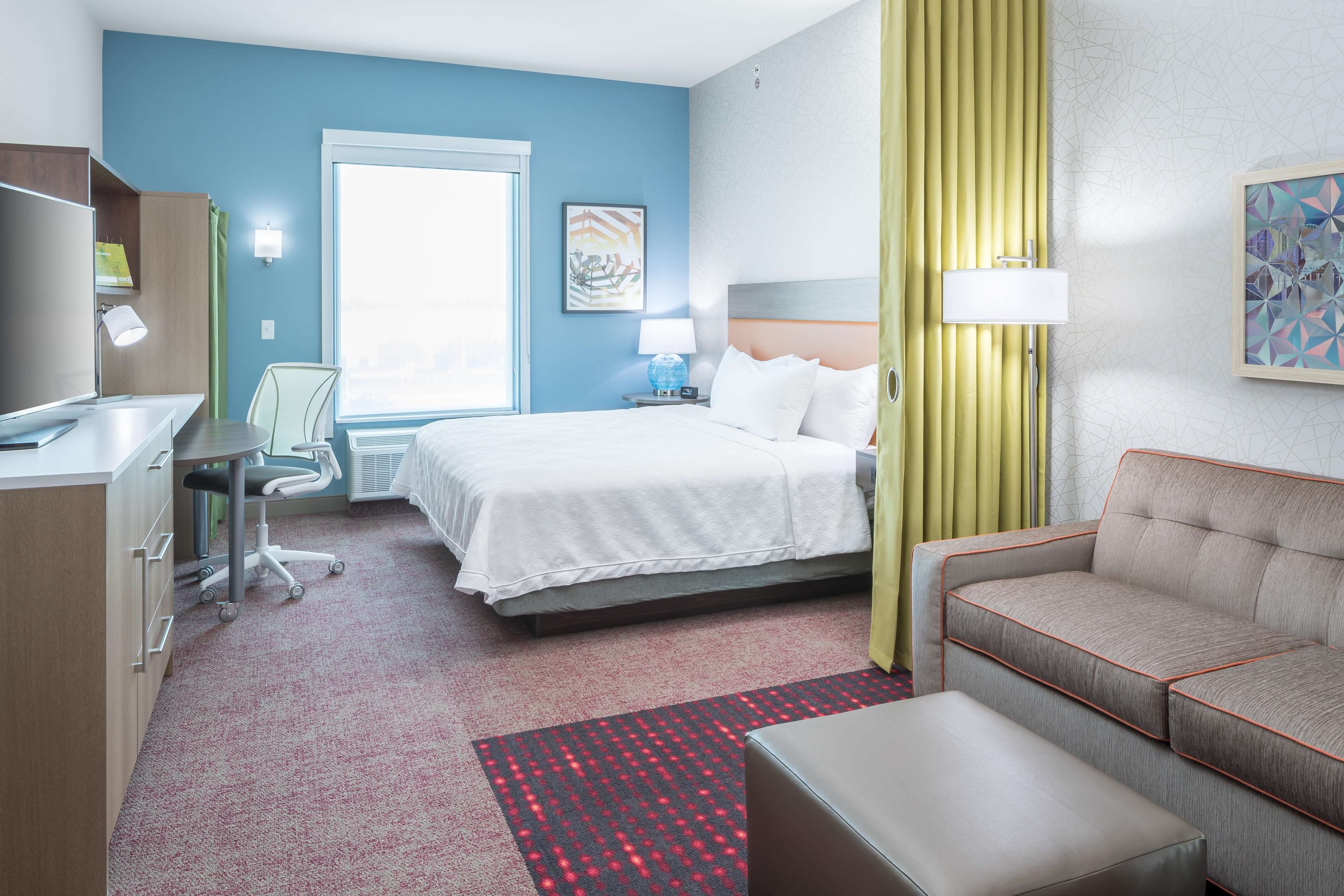 Guest room