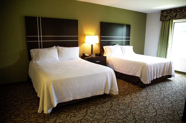 Images Hampton Inn & Suites Sharon