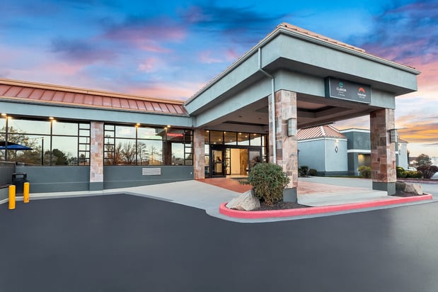 Images Suburban Studios Salt Lake City Airport