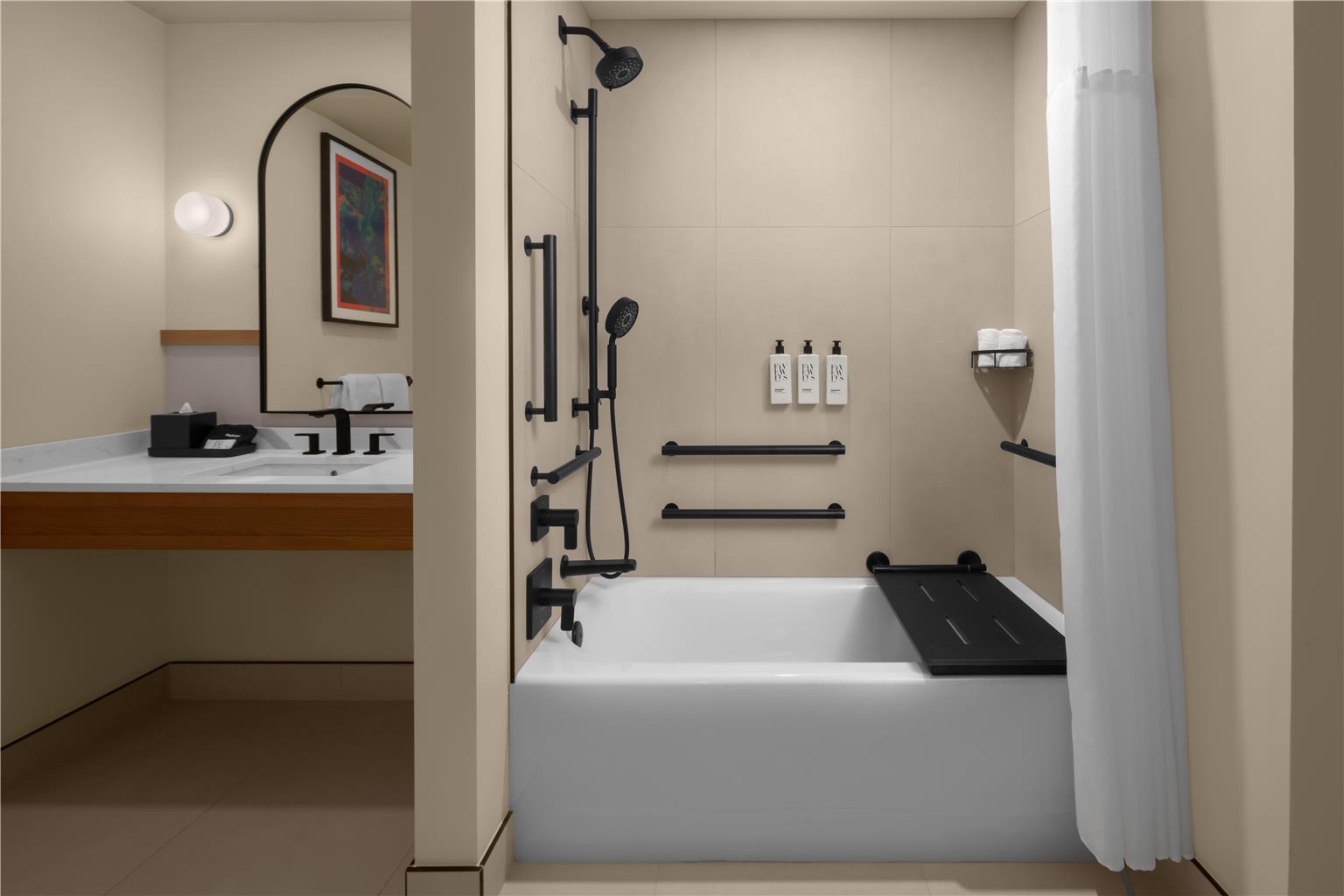 Guest room bath
