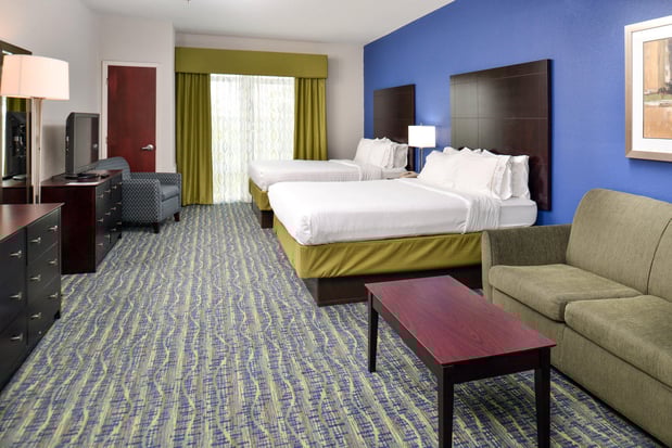 Images Holiday Inn Express & Suites San Antonio South by IHG