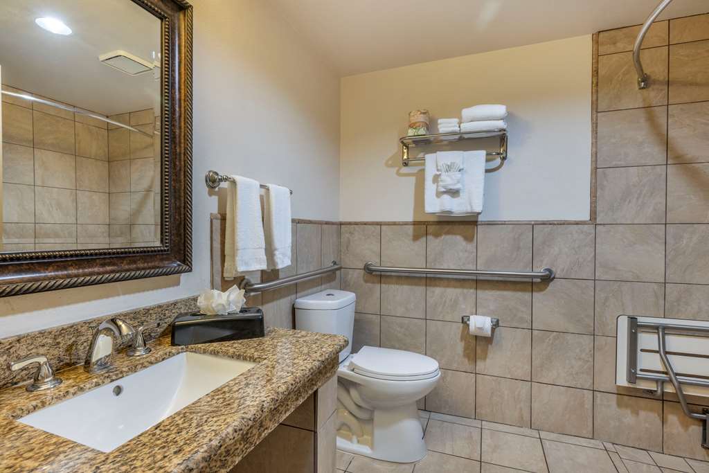 Mobile Accessible Bathroom Best Western Plus South Bay Hotel Lawndale (310)973-0998