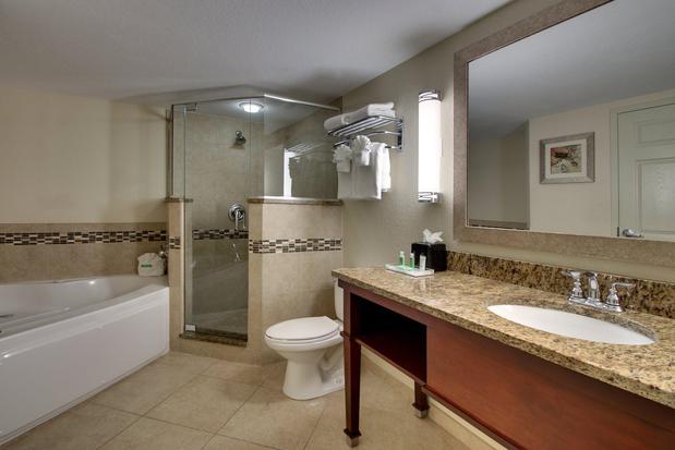 Images Holiday Inn Resort Orlando Lake Buena Vista by IHG