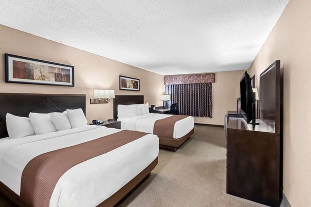 Images Heartland Inn & Suites, SureStay Collection by Best Western