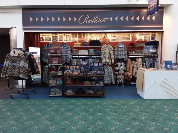 Images Pendleton PDX - Concourse C