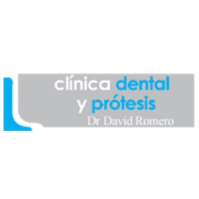 Clínica Dental y Prótesis David Romero Logo