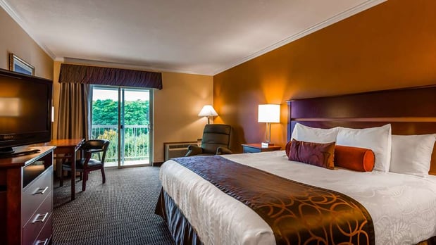 Images Best Western Plus Landmark Inn