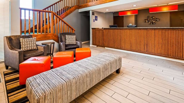 Images SureStay by Best Western Kansas City Country Inn North