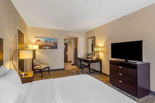 Images Best Western Plus Dalton Inn