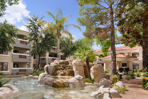 Camden San Paloma Apartments Photo