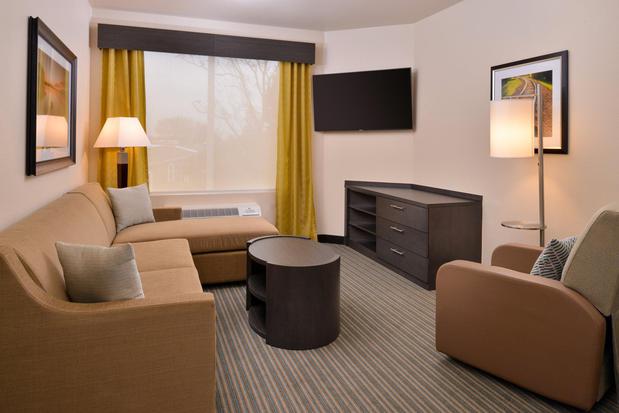 Images Candlewood Suites Austin Airport by IHG