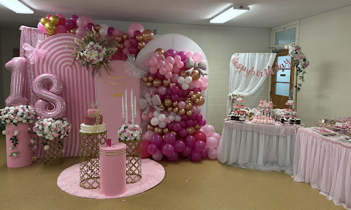 Images Selam’s Bakery, and Decor