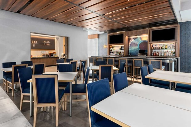 Images Hampton Inn by Hilton Nashville Airport Century Place
