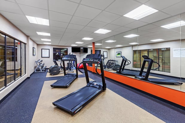 Images Holiday Inn Express & Suites Houston East by IHG