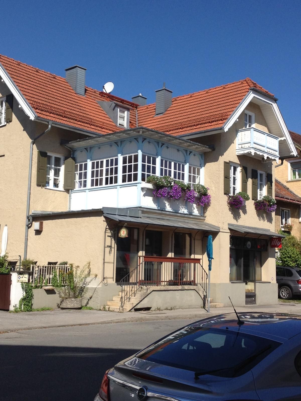 DOMUS FACILITY Immobilien, Maxhöhe 38 in Berg